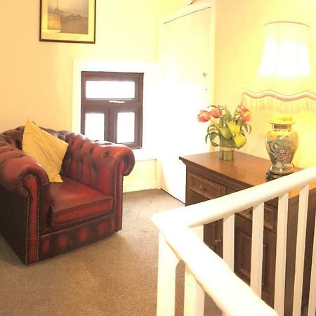 Browns Holiday Cottage Файли Екстериор снимка