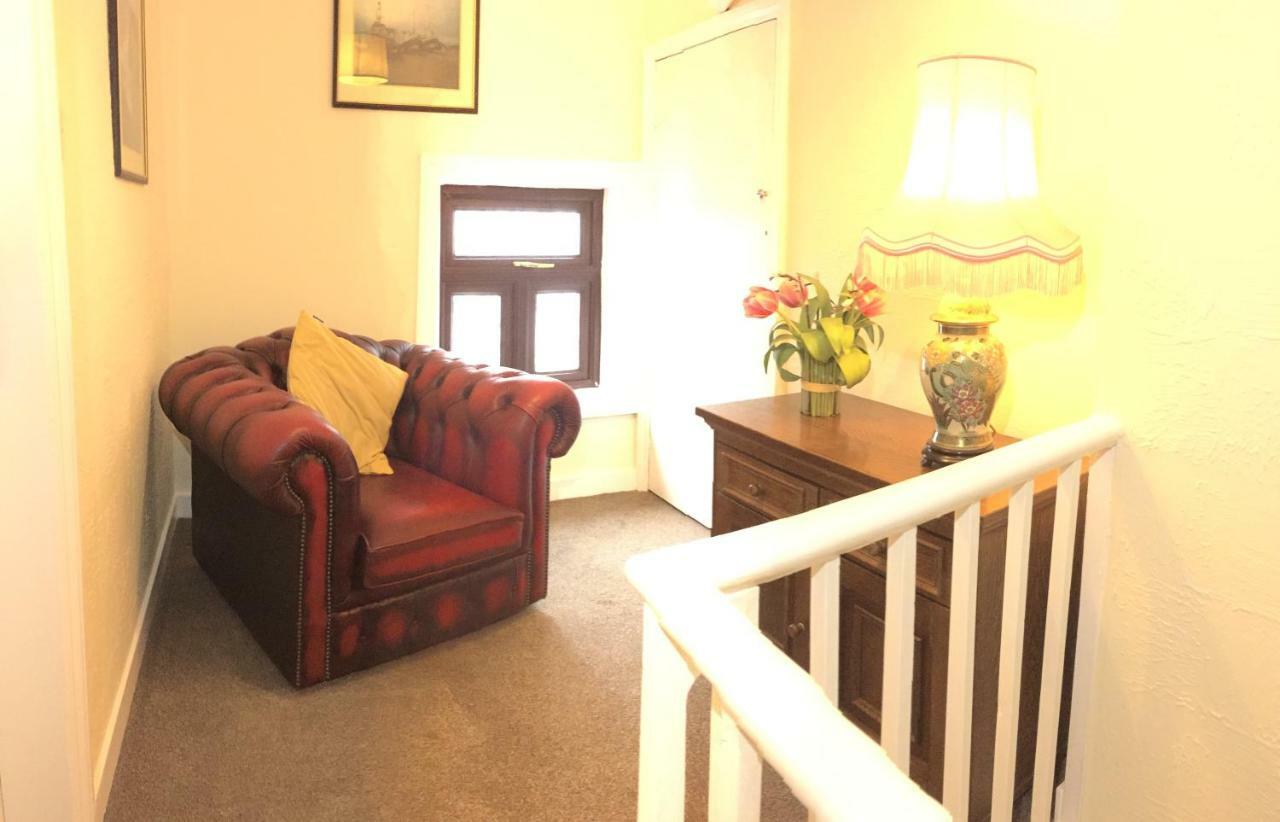 Browns Holiday Cottage Файли Екстериор снимка