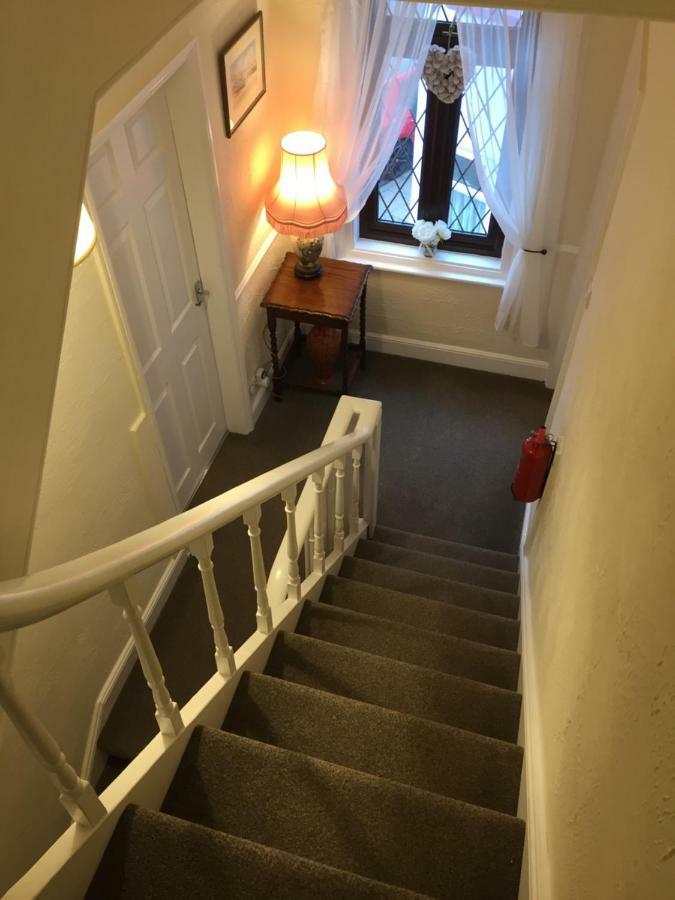 Browns Holiday Cottage Файли Екстериор снимка